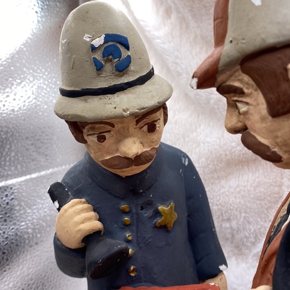 Accents Pinkerton 1993 Annual Figurine Police Sherlock Holmes With